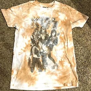 Kiss men’s tee